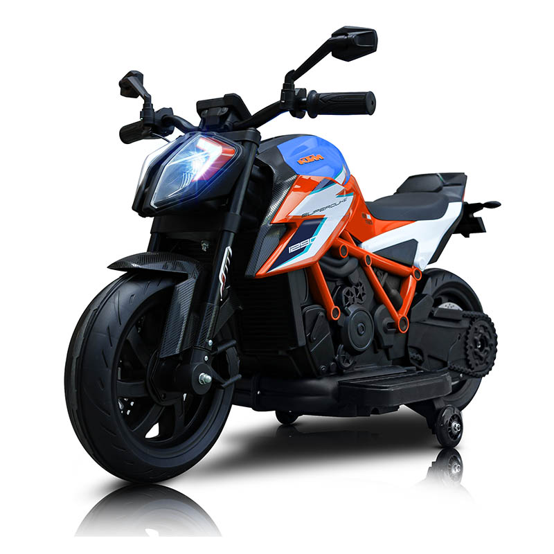 Xe môtô KTM 1290 SUPERDUKER được cấp phép dành cho trẻ em